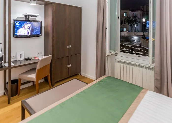 Les Diamants Konukevi