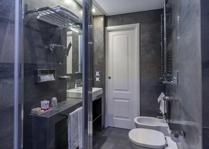 Les Diamants Konukevi