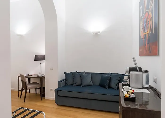 Les Diamants Konukevi Roma